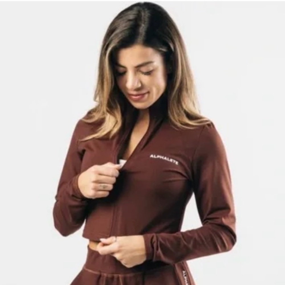 🆕Alphalete - Trace Premium Crop Zip Up Jacket